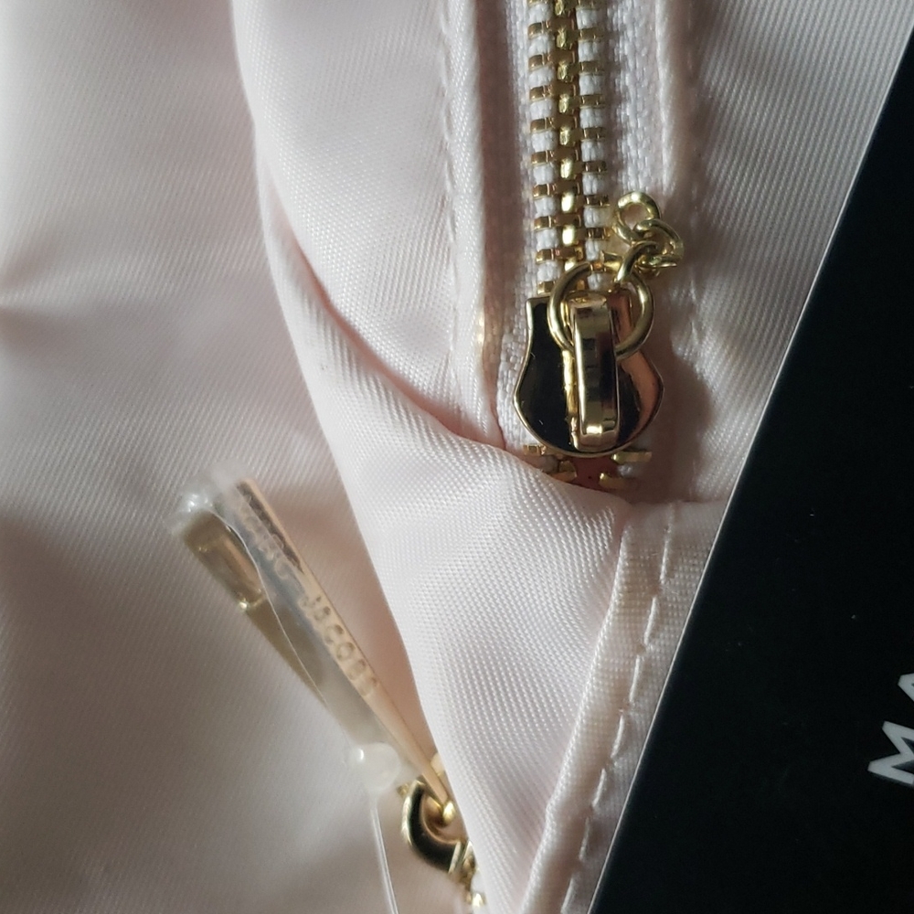 Marc Jacobs 👝 - Picture 3 of 9